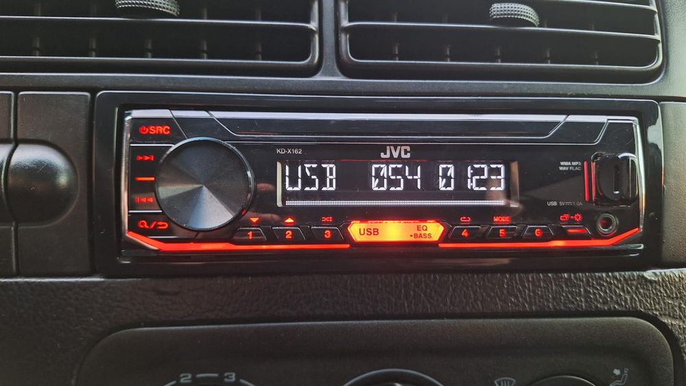 CD player JVC KD-X162