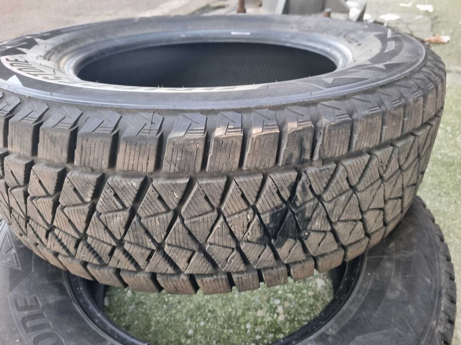 4 Anvelope Iarna Aproape noi Brigestone 235/65/17