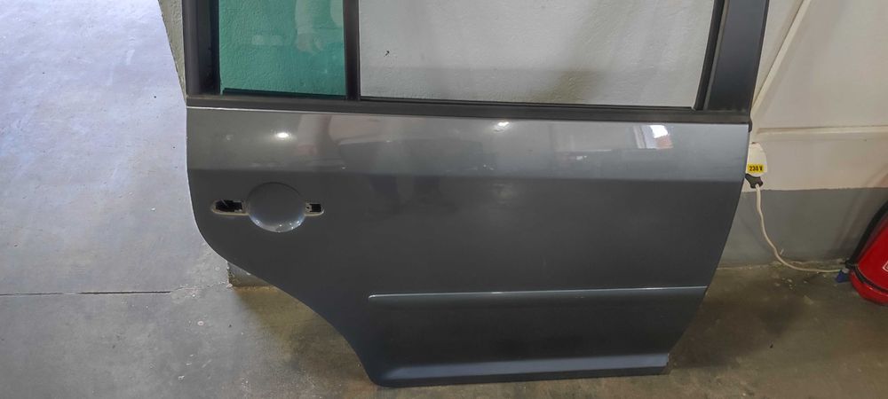 Usa dreapta spate volkswagen vw touran 1t1 cod culoare LD7X