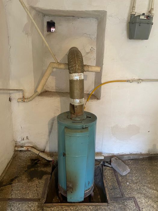 АГВ и труба для вытяжки б/у