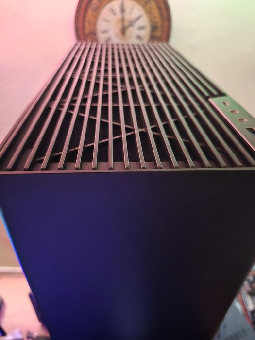 Vând gaming pc ryzen 5600x rtx 3070
