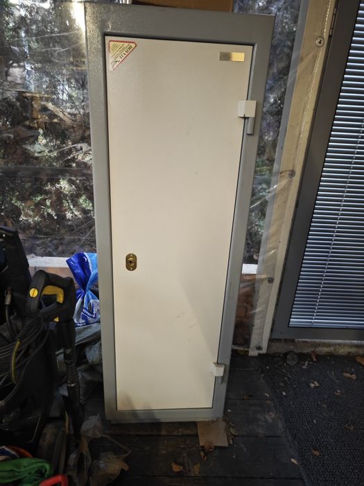 Сейф офисный завод Эталон