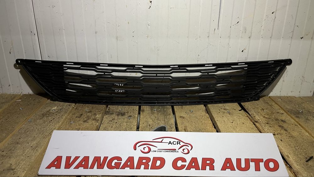 Решетка Kia Ceed 2 2010-