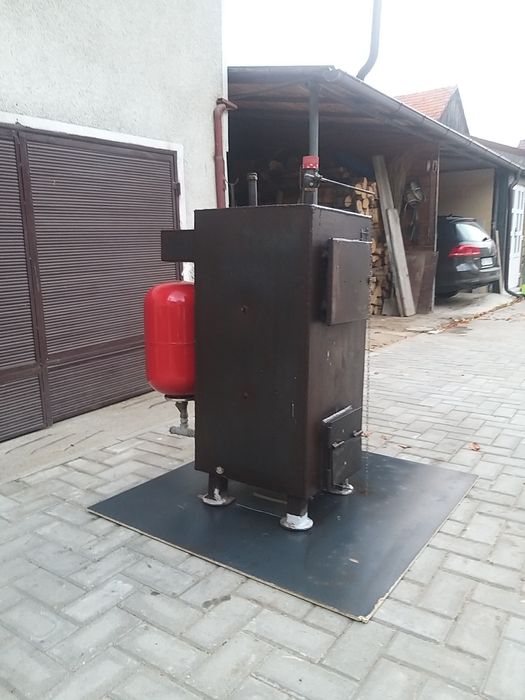 Centrală termică  pe lemne de foc și cărbune