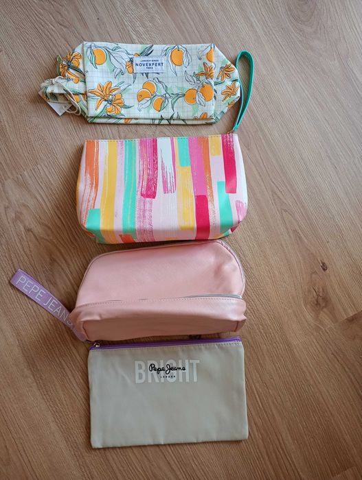 Дамски аксесоари: чанта, несесер, раница