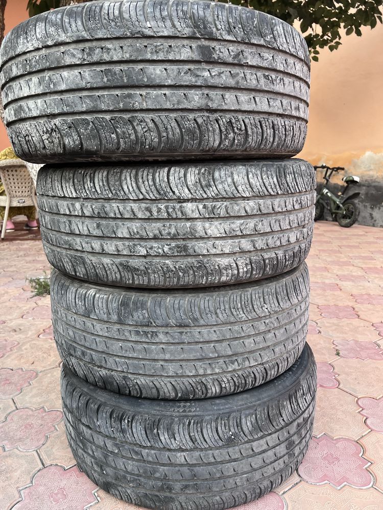 Kumho Solus R17 235/55