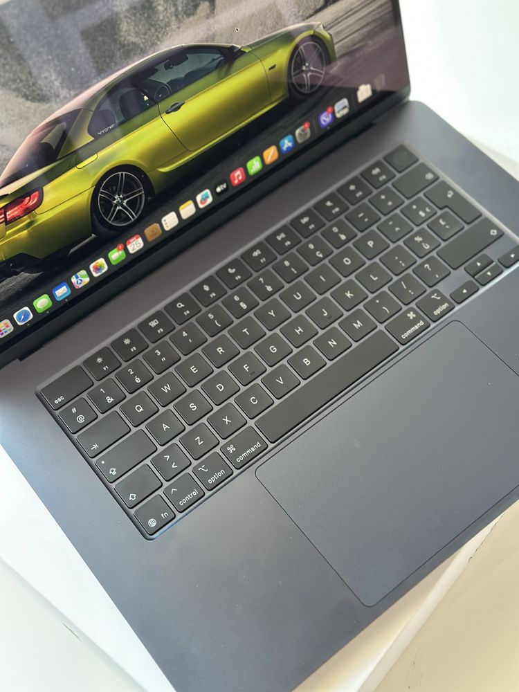 MacBook M4 512GB 15”