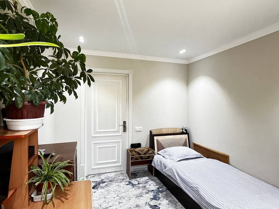 Продажа Чиланзар 25 квартал 4/4/5 Евроремонт Мебель + техника