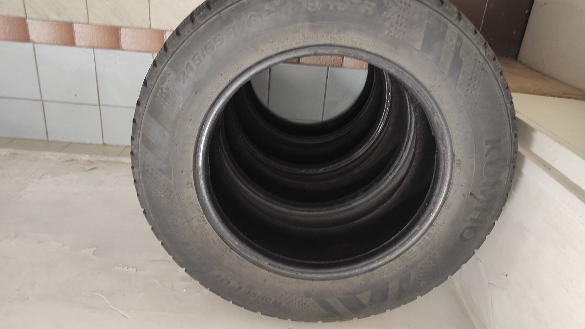 4 бр зимни гуми 215/65/16 бусови