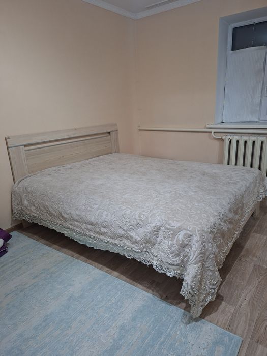 Двухспальная кровать