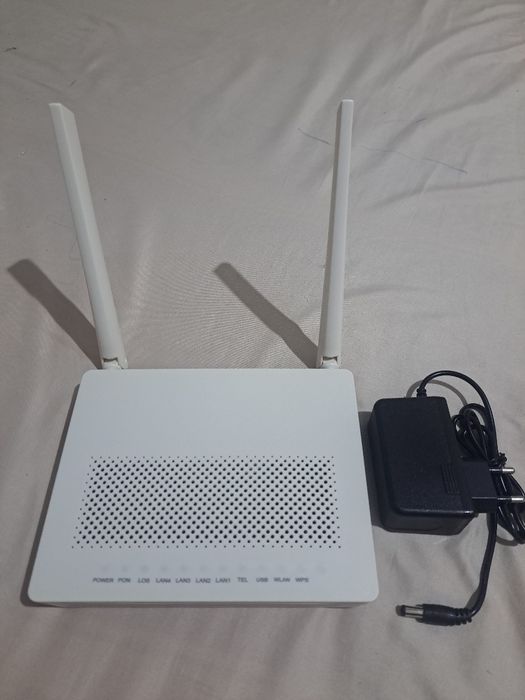 Срочно продаётся Wi-fi роутер GPON EG8145V5