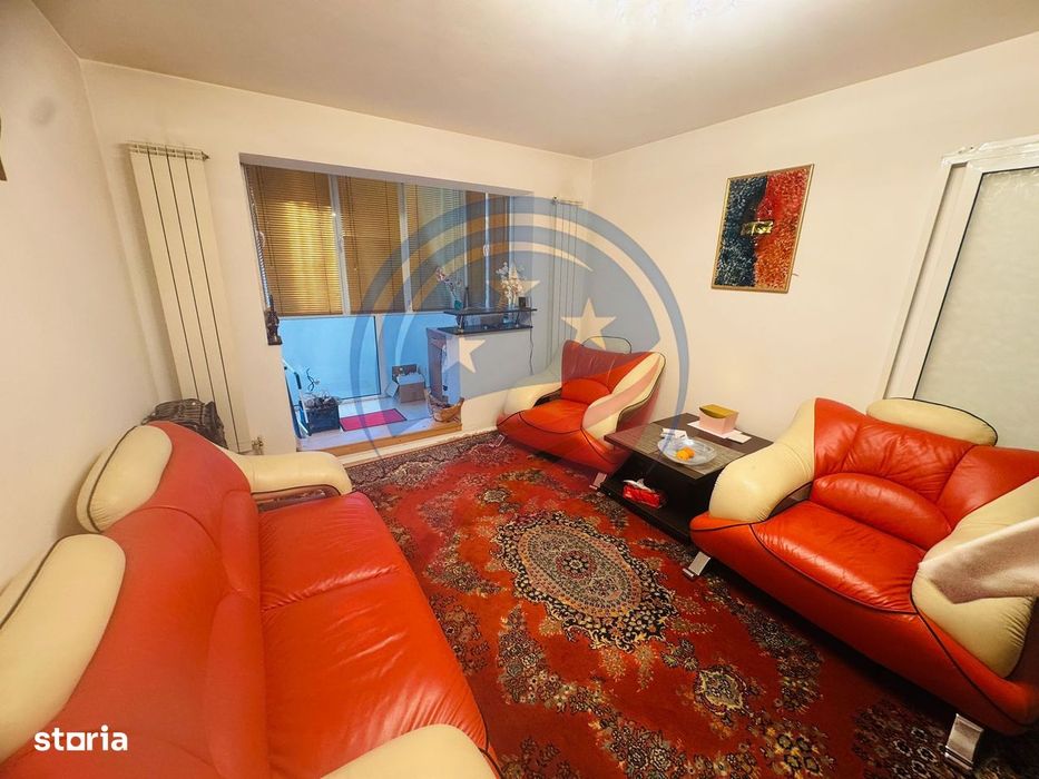 Apartament 4 camere semidecomandat