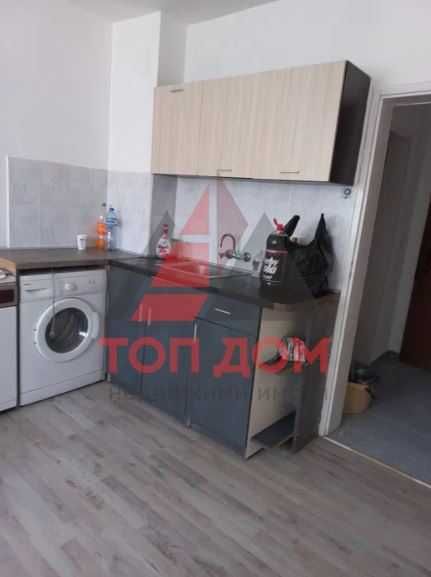 Дава се под наем Тристаен апартамент в Варна, Автогара - 75 кв.м за 408 € - Снимка #1