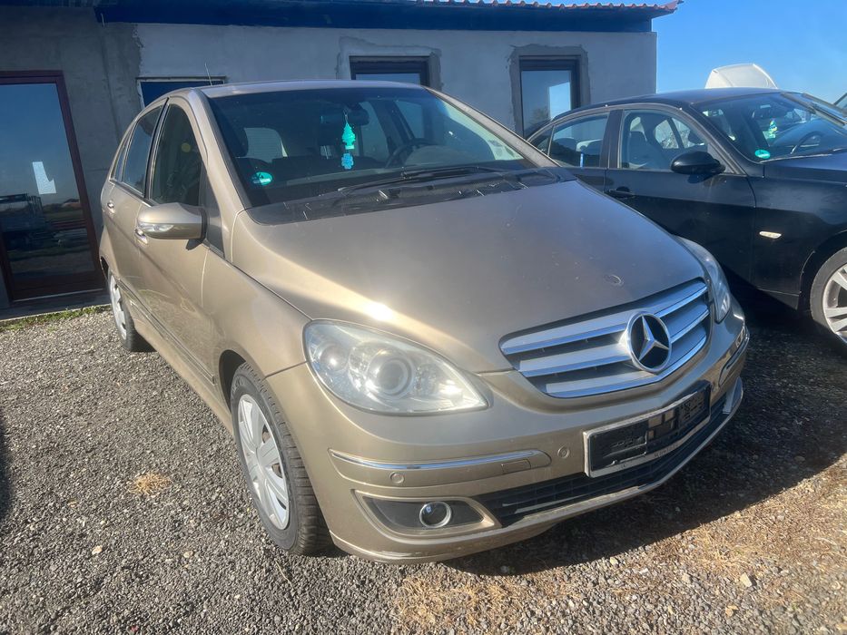 Mercedes B-klaase 200