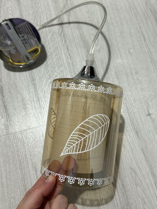 Lustra lampa dormitor