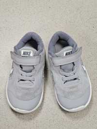 Papuci sport (adidasi) Nike, marimea 23, 13 cm, stare foarte buna