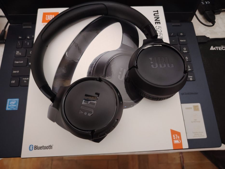 Căști audio Bluetooth JBL noi , ofertă