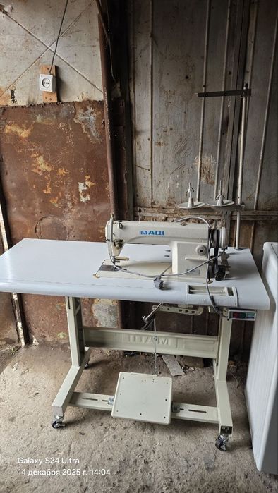 Tikadigan mashinka sotiladi