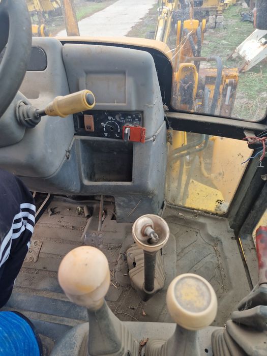 Buldoexcavator JCB 3CX  An 2001