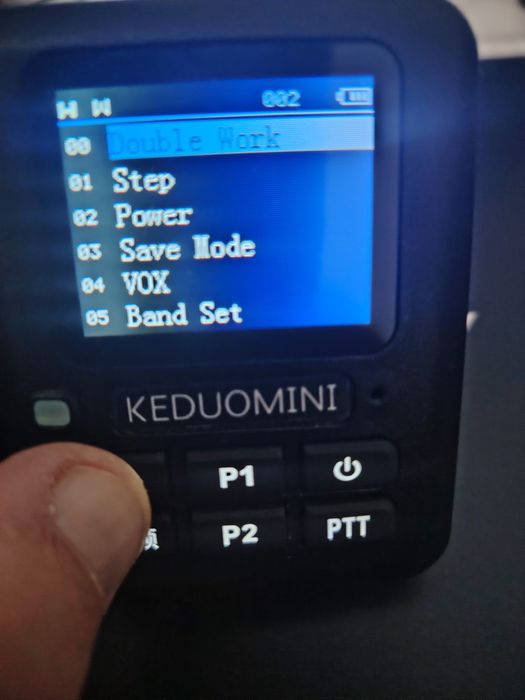 Scanner frecvențe cu funcție PTT