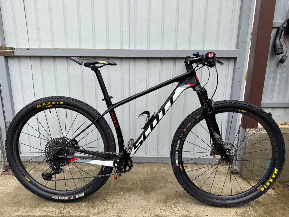 Scott Scale 930 full carbon, roti carbon