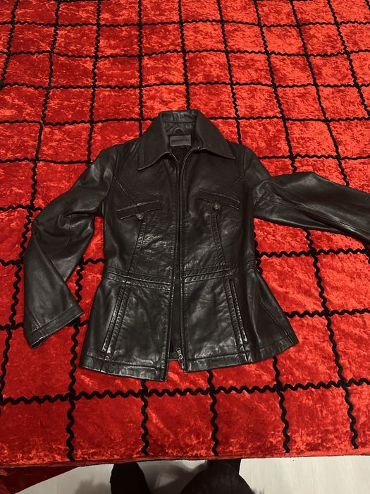 тънко дамско кожено палто