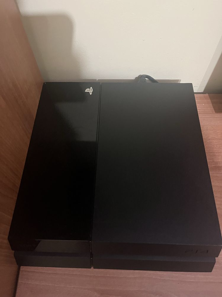 PlayStation 4 slim