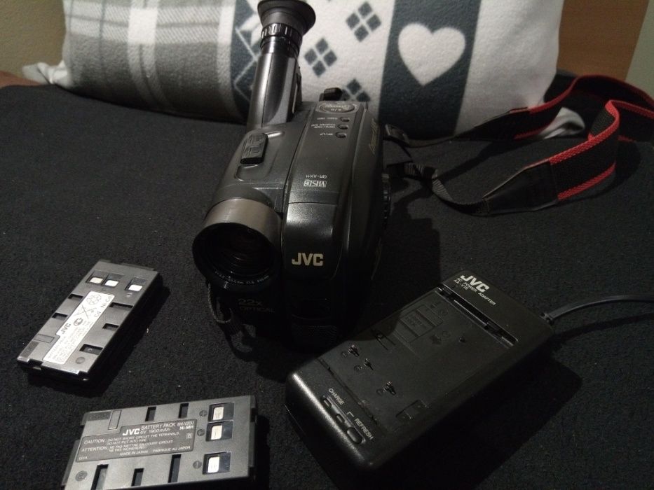 Camera video VHSC HQ JVC GR-AX11