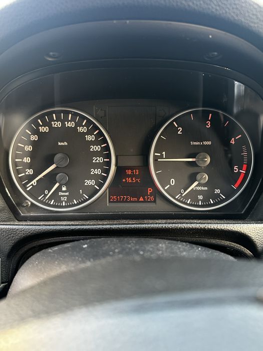 BMW e90 320d автоматик