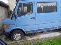 Мерцедес 208 D НА ЧАСТИ Бус дизел