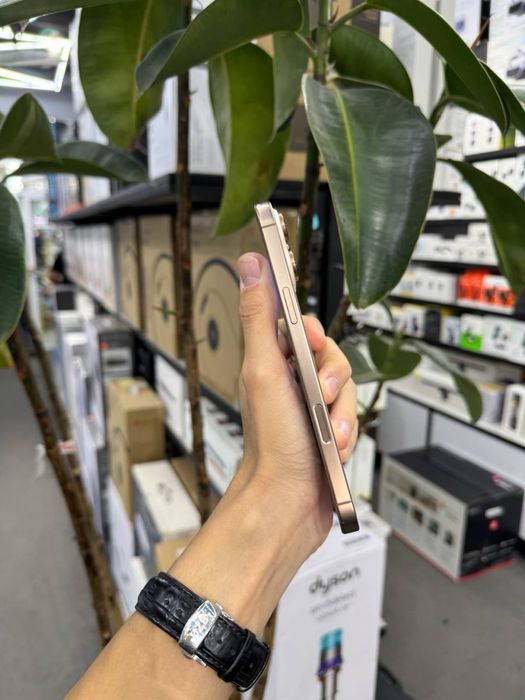 iPhone 16 Pro Max 256GB 990$