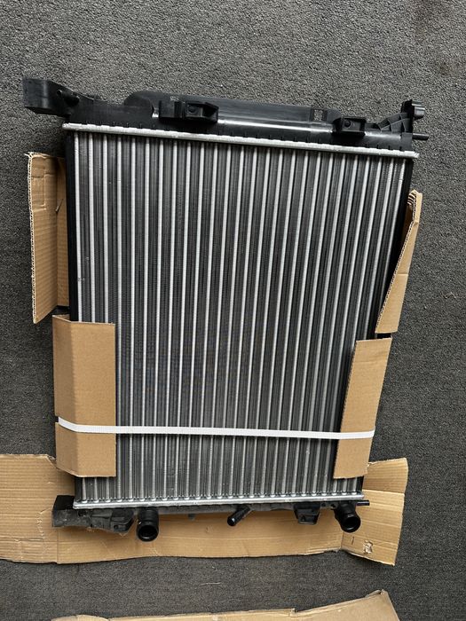 radiator apa racire motor nou renault master 2 cod 00053002