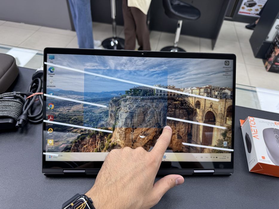 Hp envy x360 15.6 Ryzen 5 7530U Ozu-8gb Ssd-256gb Sensir ekran Padsvet