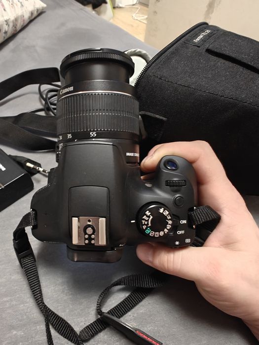 Canon dsrl  eos 1300d impecabil