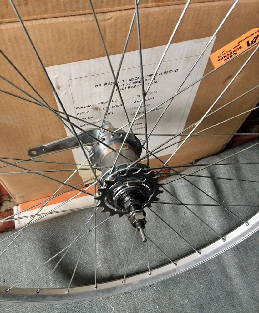 Roată Bicicletă 28” Shimano Nexus 3 cu comandă rotativă NOUĂ