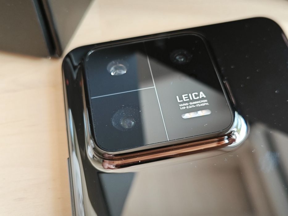 Xiaomi 13 Pro (Leica) – 256 GB, 12 GB RAM – перфектен външно!