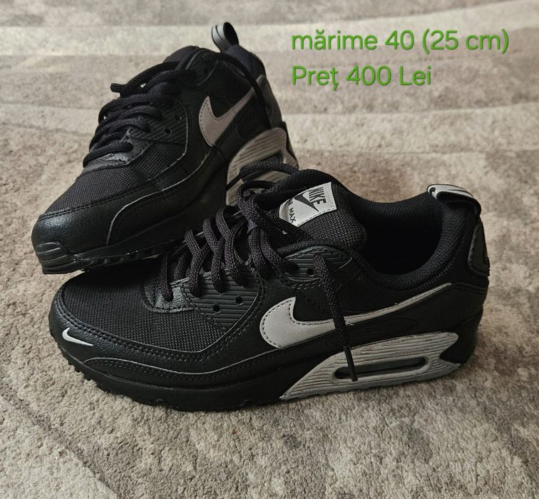 Adidasi Nike diferite modele