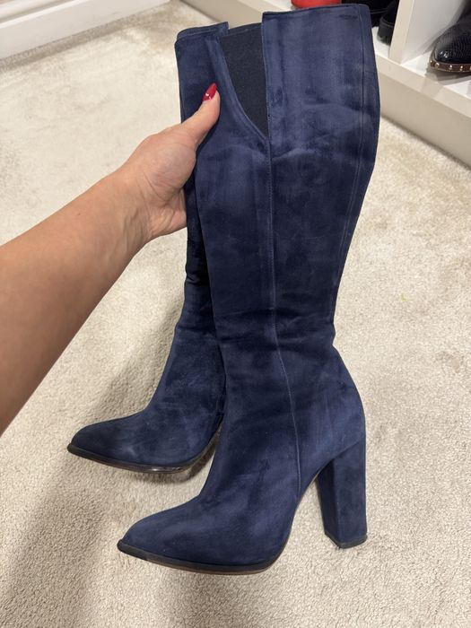 Сини ботуши естествен велур и червени италиански ботуши