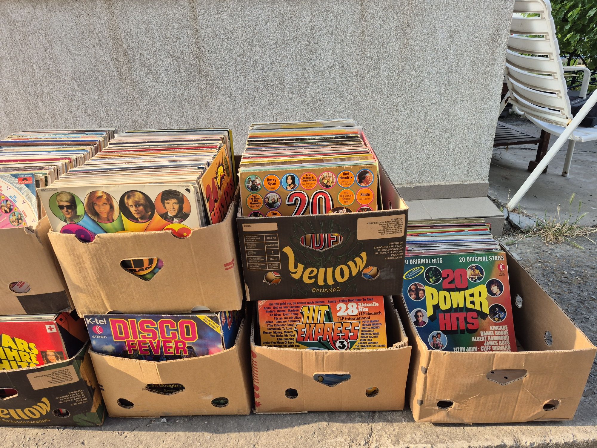 Vând Lot 200lp Discuri Vinil cu muzica usoara straina pentru pick-up