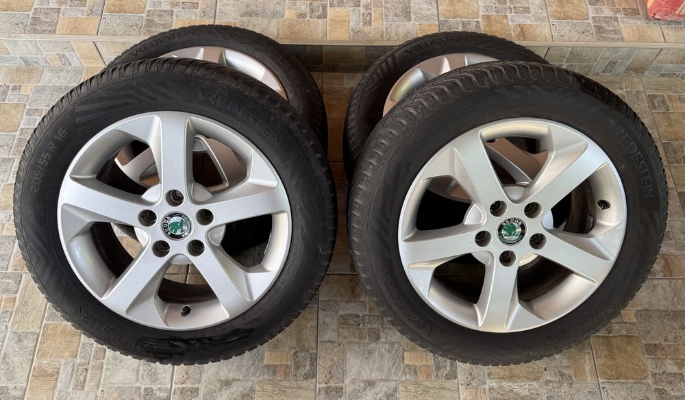 Jante R16 Originale Skoda Anvelope 205/55