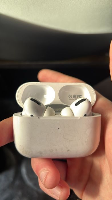 Наушники airpods 4