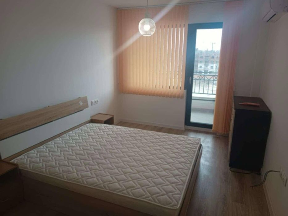 Дава се под наем Двустаен апартамент в Пловдив, Остромила - 60 кв.м за 350 € - Снимка #3