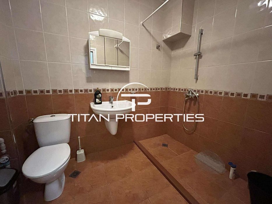 Дава се под наем Двустаен апартамент в Варна, Център - 70 кв.м за 400 € - Снимка #8