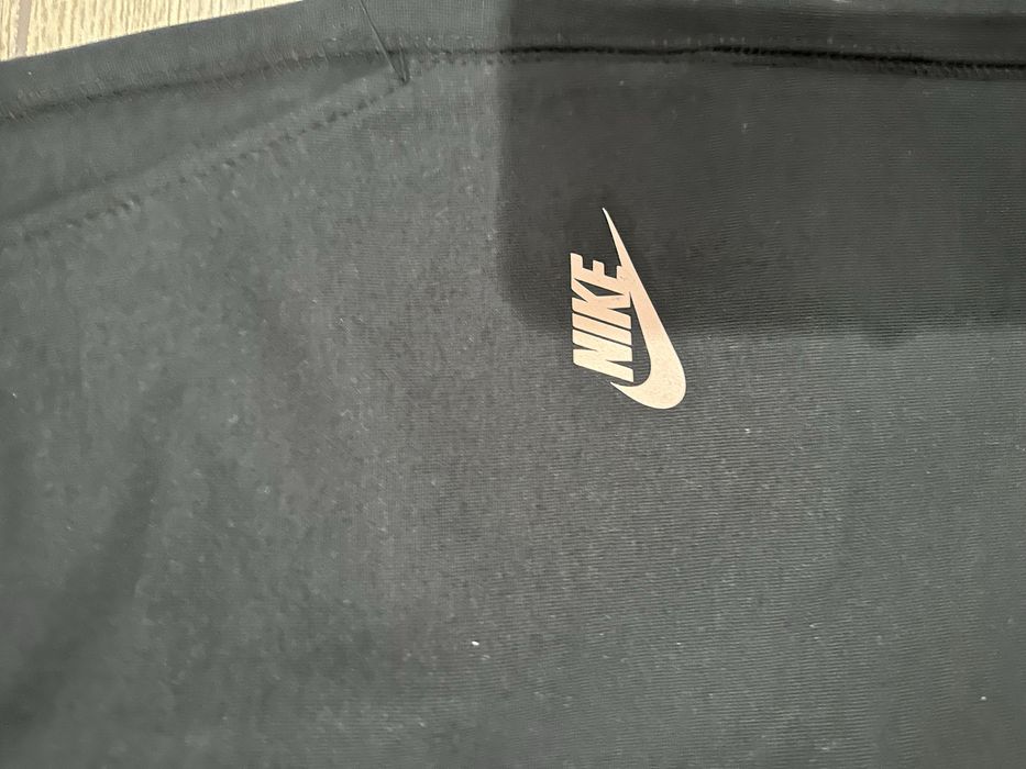 Nike tech in colaborare cu syna