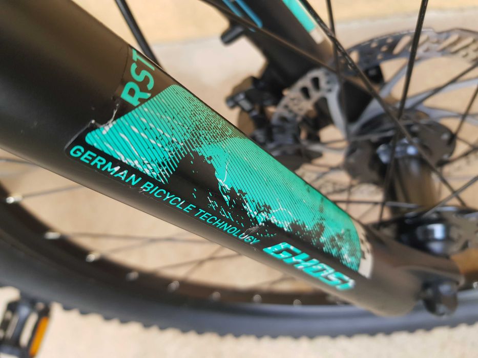 Bicicleta MTB, Ghost, aluminiu, frane hidraulice, roti pe 24"