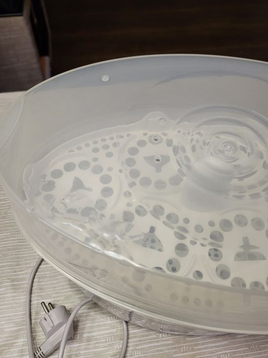 Електрически стерилизатор Tommee Tippee