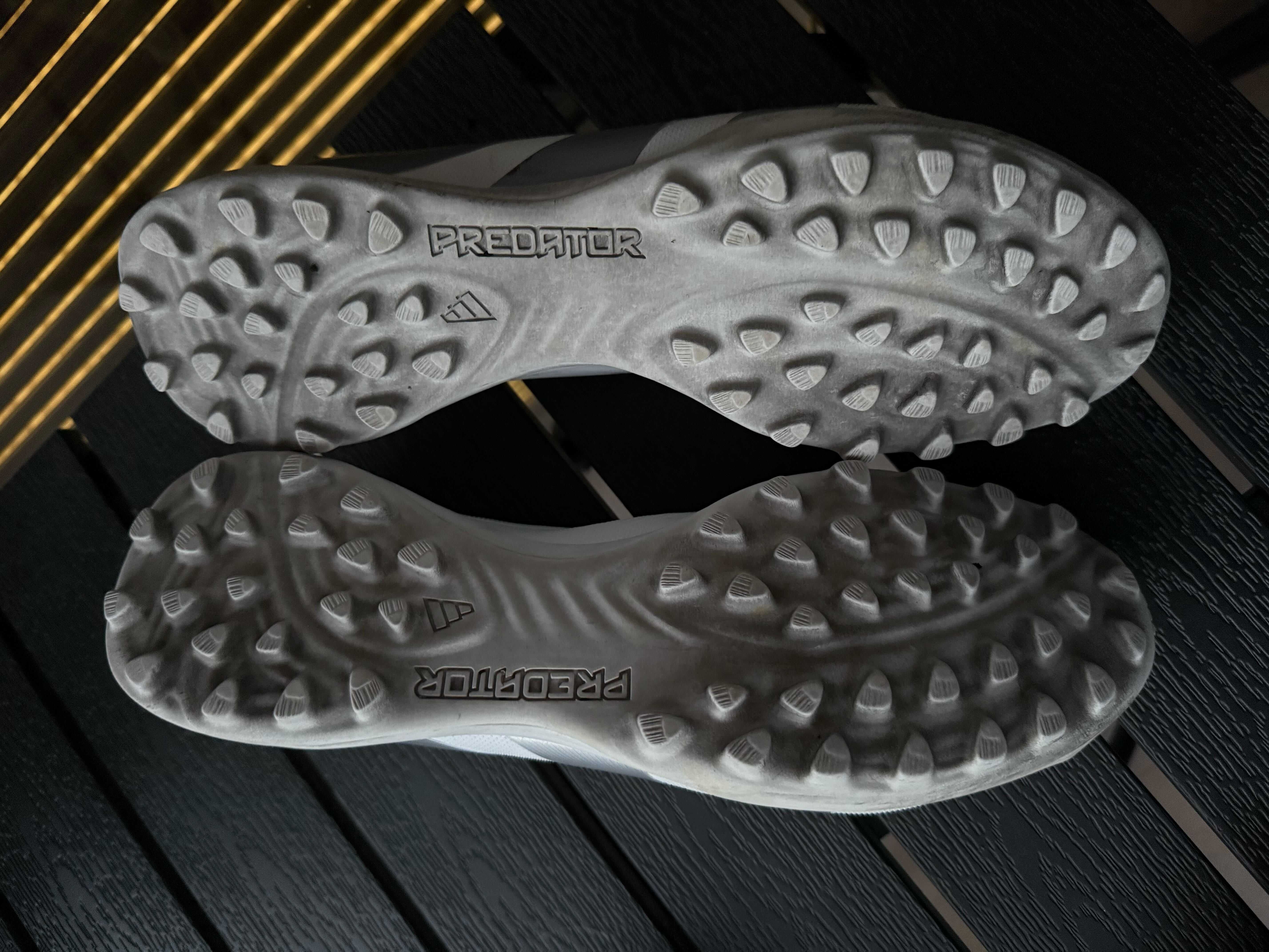 Футболни обувки/Стоножки Adidas Predator League TF - White