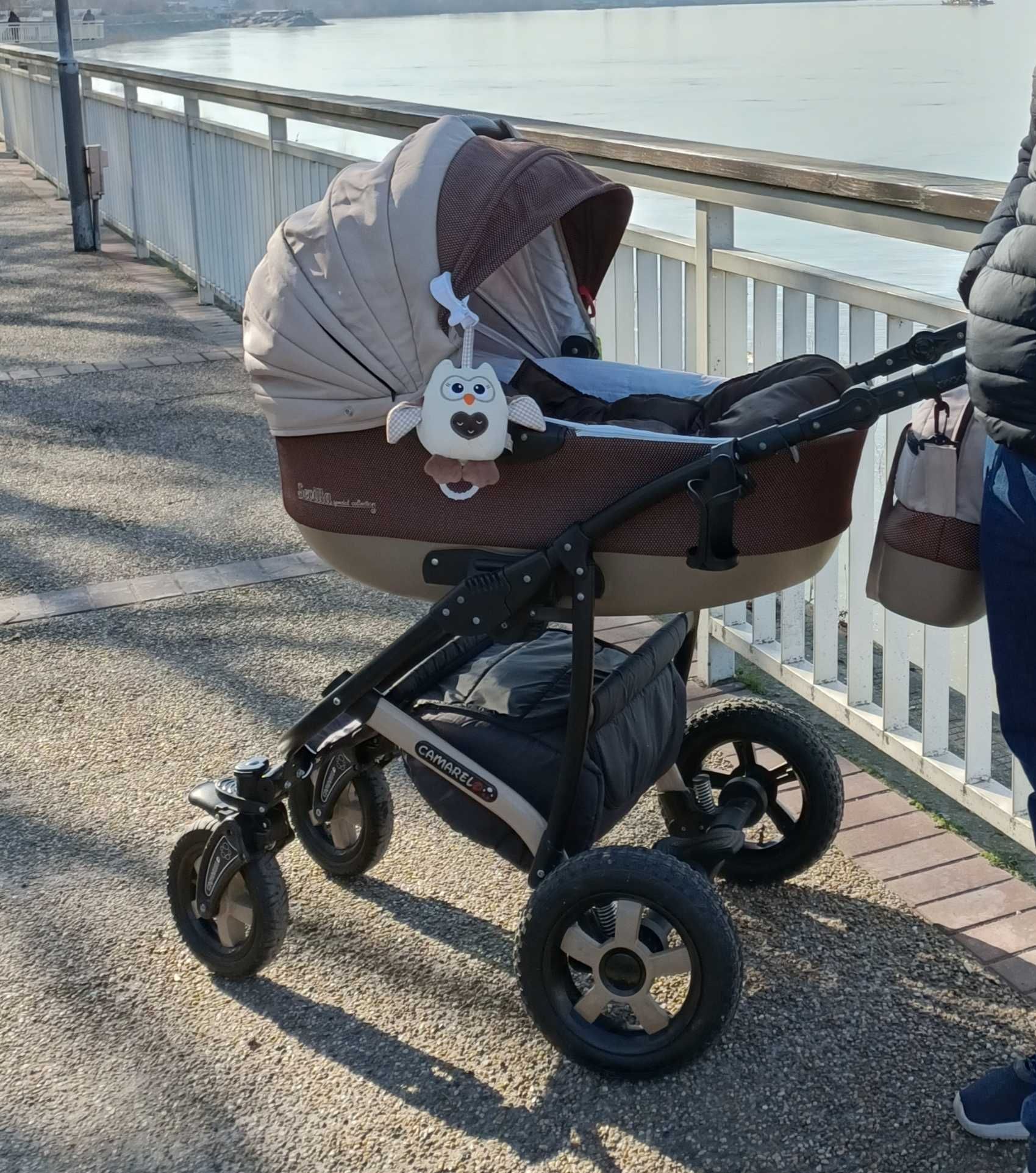 Бебешка количка със зимен и летен кош