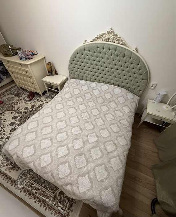 Кровать, тумбы, комод,  160/200