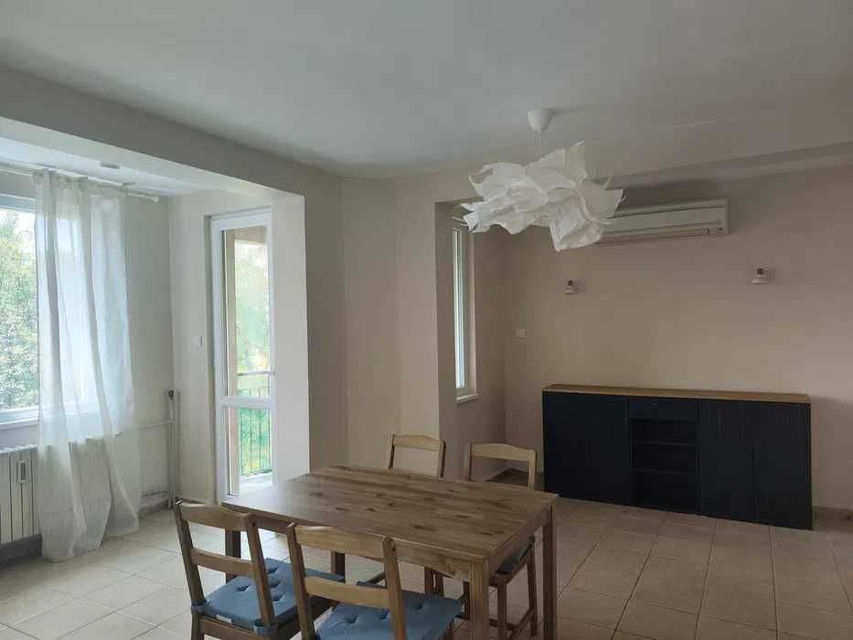Дава се под наем Тристаен апартамент в София, Зона Б-18 - 123 кв.м за 700 € - Снимка #1